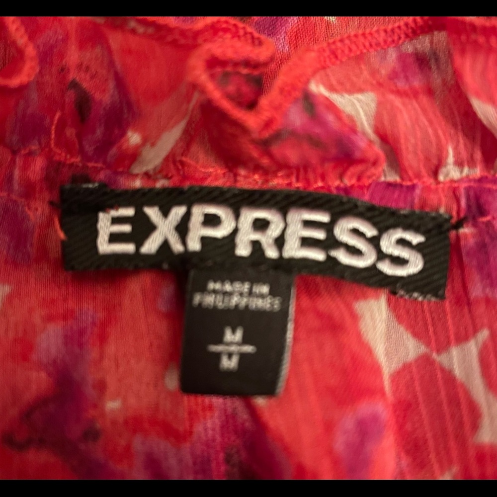 Express top‎ - Picture 9 of 9